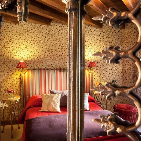 Hotel De France Angerville  Экстерьер фото