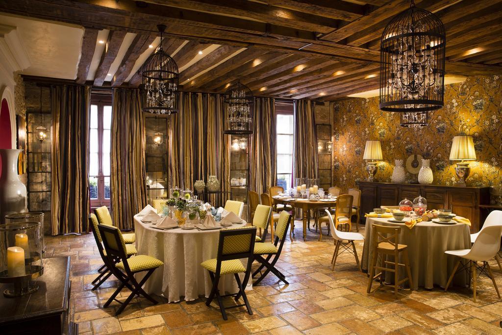 Hotel De France Angerville  Экстерьер фото